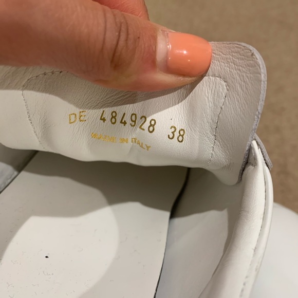 Saint Laurent Signature Court Classic Lip Sneaker - Picture 4 of 8